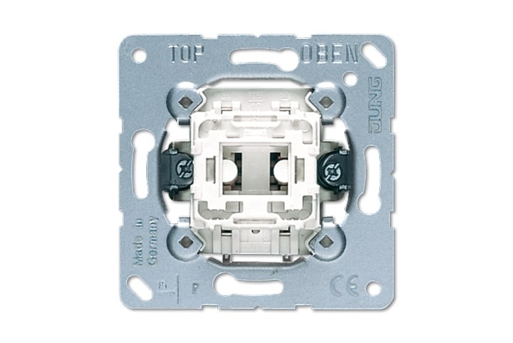 JUNG Mécanisme bouton poussoir un contact à fermeture 230V 531U